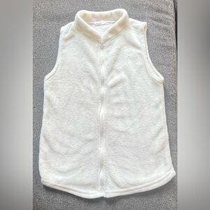 Youth vest - super soft & cozy, front zipper.. brand "young hearts"